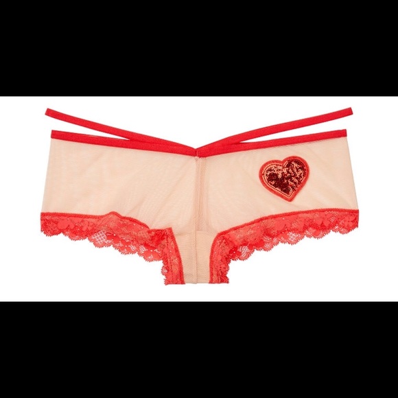 SOLD🔥🔥🔥🔥🔥🔥Sequin Heart Lingerie Set❤️ - Picture 7 of 8